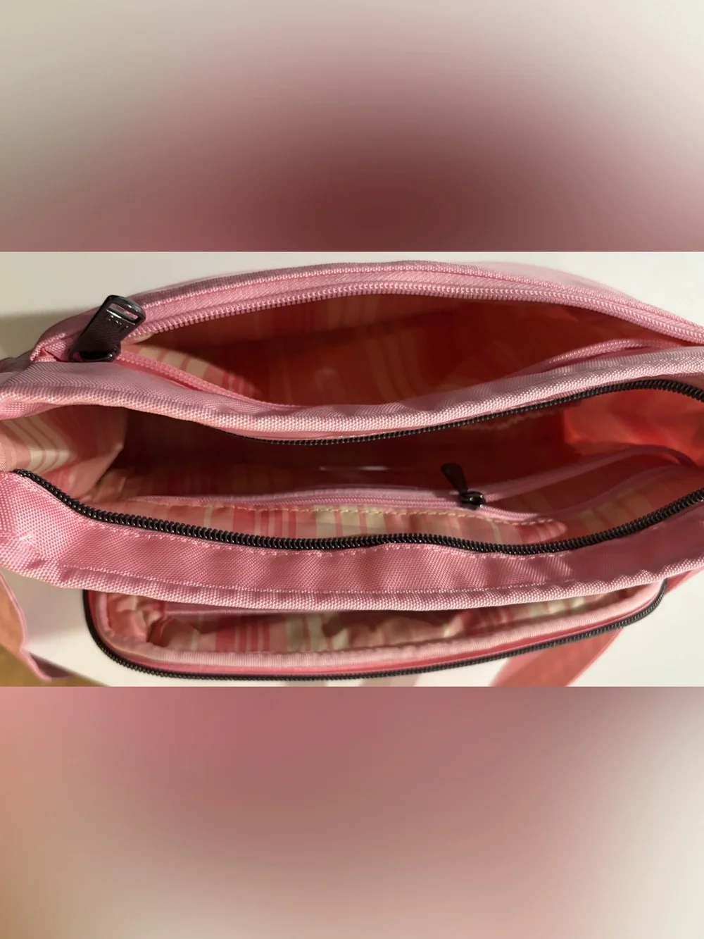lug Shimmy LE in Bubble Pink